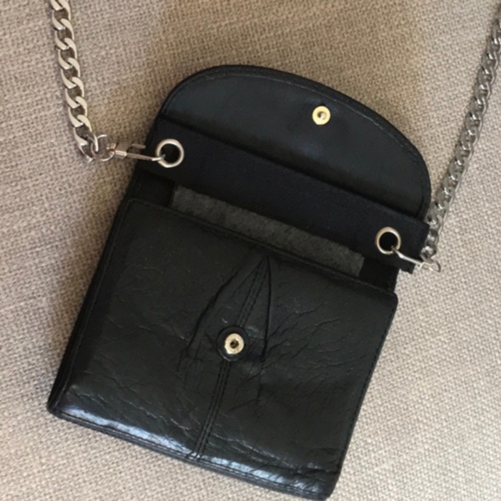 Insert & Chain - Picture 3 of 3